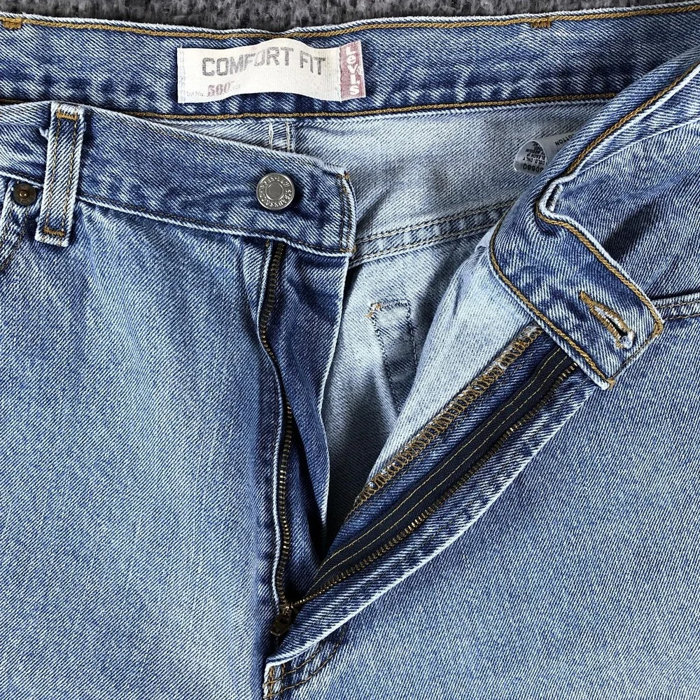 Levis 560 Jeans Mens 38x33 Blue Relaxed Fit Tapered Denim Light Wash Casual